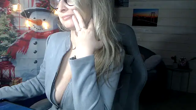 RubiLakros online show from December 2025 09:20:01 PM