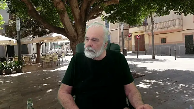 Snapshot of madriano chatting on May 2026 04:35:02 PM madriano online show from May 2026 04:35:02 PM