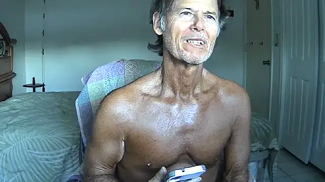 Snapshot of nakeedcowboi65 chatting on April 2026 10:45:01 PM nakeedcowboi65 online show from April 2026 10:45:01 PM
