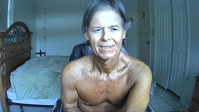 Snapshot of nakeedcowboi65 chatting on May 2026 08:37:01 PM nakeedcowboi65 online show from May 2026 08:37:01 PM