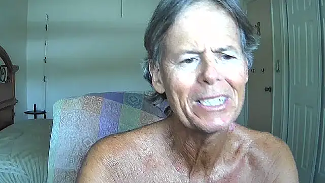 Snapshot of nakeedcowboi65 chatting on May 2026 07:22:02 PM nakeedcowboi65 online show from May 2026 07:22:02 PM