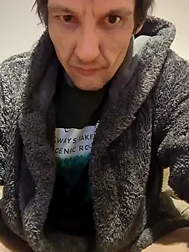 maciej online show from December 2024 12:30:01 AM