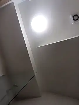 maciej online show from March 2025 05:21:02 AM