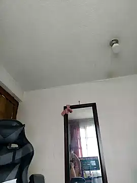 Snapshot of Mariana_444 chatting on December 2024 03:09:02 PM Mariana 444 online show from December 2024 03:09:02 PM