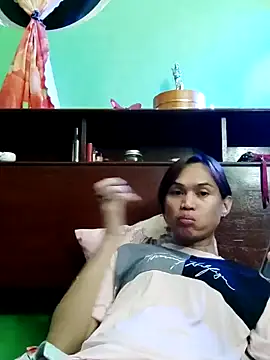 QueenSoreal online show from November 2025 01:21:02 PM