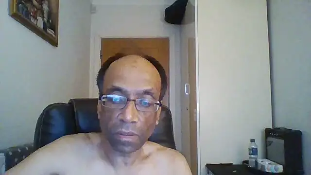 rauncher1 online show from October 2025 09:40:01 AM