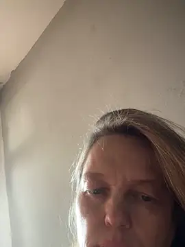 Susanel online show from September 2025 11:46:02 AM