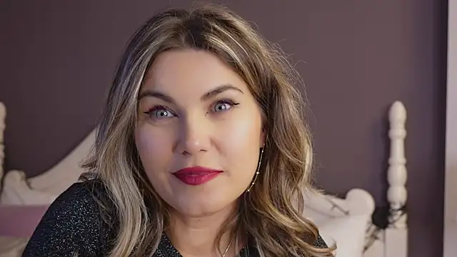 Snapshot of FeliciaKrige chatting on February 2025 11:11:01 PM FeliciaKrige online show from February 2025 11:11:01 PM