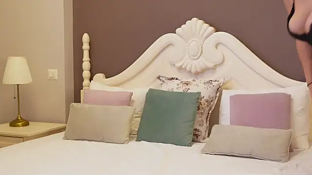 Snapshot of FeliciaKrige chatting on February 2025 12:06:01 AM FeliciaKrige online show from February 2025 12:06:01 AM