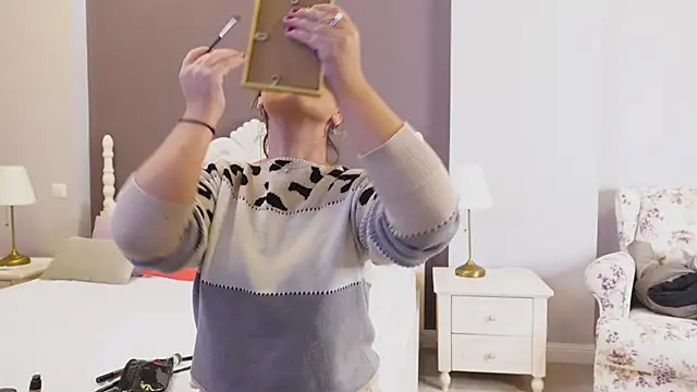 Snapshot of FeliciaKrige chatting on February 2025 06:54:01 PM FeliciaKrige online show from February 2025 06:54:01 PM