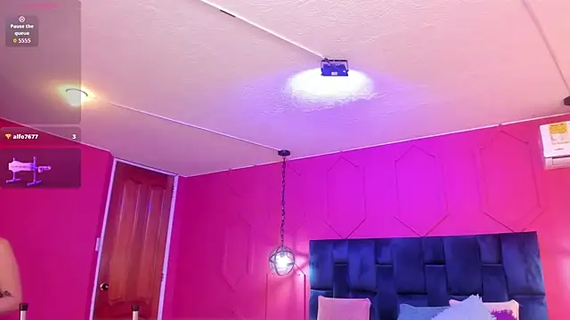 chantall1375 online show from September 2025 11:45:01 AM