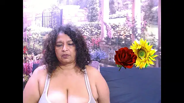 Snapshot of indianstar75 chatting on February 2025 05:53:01 PM indianstar75 online show from February 2025 05:53:01 PM