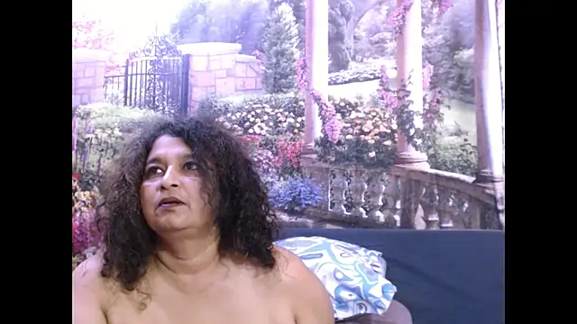 Snapshot of indianstar75 chatting on February 2025 08:50:01 PM indianstar75 online show from February 2025 08:50:01 PM