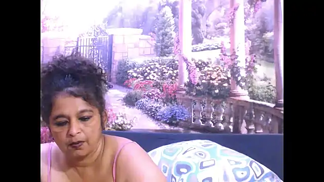 Snapshot of indianstar75 chatting on March 2025 10:15:02 PM indianstar75 online show from March 2025 10:15:02 PM