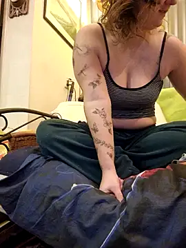 Snapshot of Cutegirlforyou chatting on December 2024 07:45:02 AM Cutegirlforyou online show from December 2024 07:45:02 AM