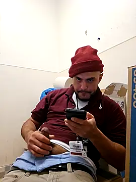 gardy8585 online show from November 2025 01:45:02 PM