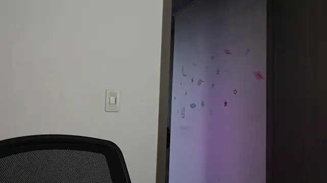 trieone online show from September 2025 11:10:02 PM