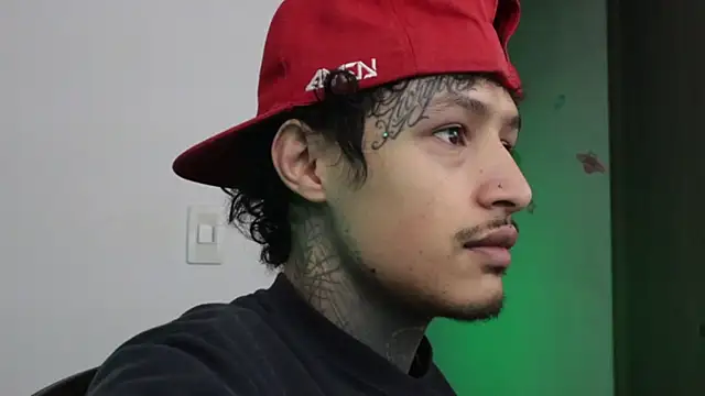 trieone online show from December 2025 10:52:02 AM