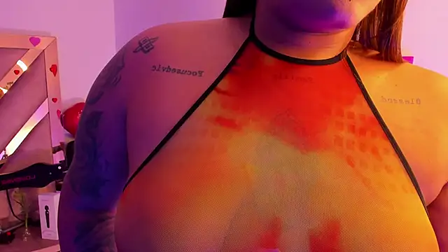 Victoria14  online show from February 2025 12:21:01 AM