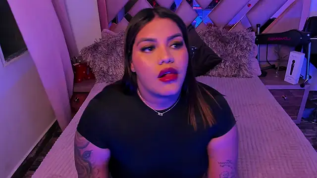 Victoria14  online show from February 2025 11:14:02 PM