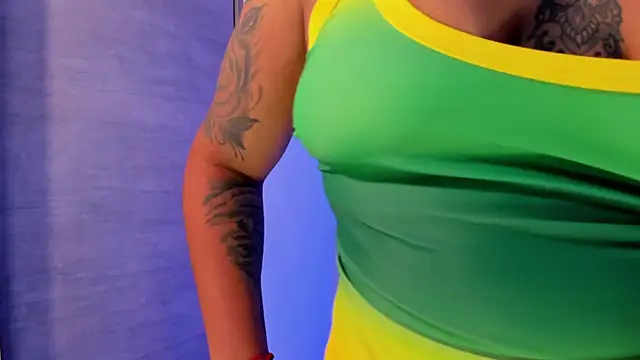 Victoria14  online show from March 2025 11:36:02 PM