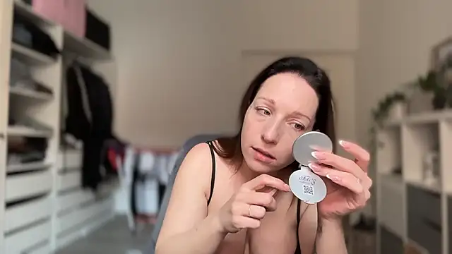 Viola Beck online show from March 2026 09:36:02 AM