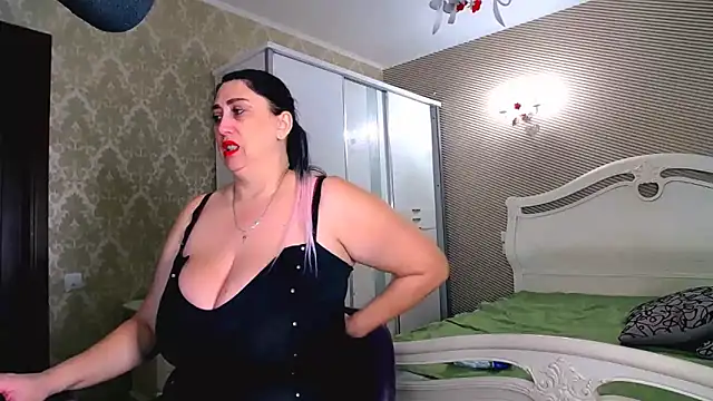 Snapshot of Evelyn_Shy chatting on January 2025 06:38:01 AM Evelyn Shy online show from January 2025 06:38:01 AM