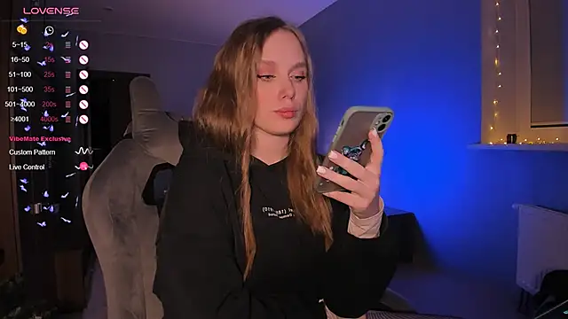 Snapshot of Rachel_Ro chatting on December 2024 02:42:02 AM Rachel Ro online show from December 2024 02:42:02 AM