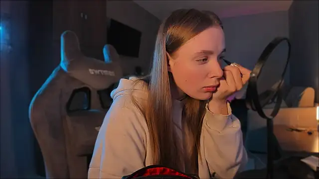 Snapshot of Rachel_Ro chatting on January 2025 12:26:02 PM Rachel Ro online show from January 2025 12:26:02 PM