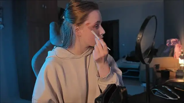 Snapshot of Rachel_Ro chatting on January 2025 04:14:02 PM Rachel Ro online show from January 2025 04:14:02 PM