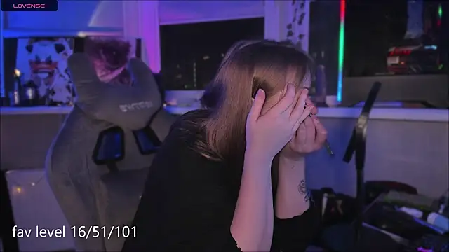 Snapshot of Rachel_Ro chatting on October 2025 03:51:02 PM Rachel Ro online show from October 2025 03:51:02 PM