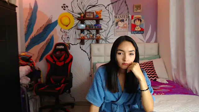 Snapshot of LinzyBaner chatting on February 2025 11:33:02 PM LinzyBaner online show from February 2025 11:33:02 PM