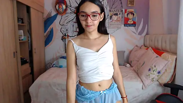 Snapshot of LinzyBaner chatting on February 2026 11:15:02 PM LinzyBaner online show from February 2026 11:15:02 PM