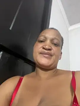 XHotJuicyBootyXX online show from May 2026 12:10:01 PM
