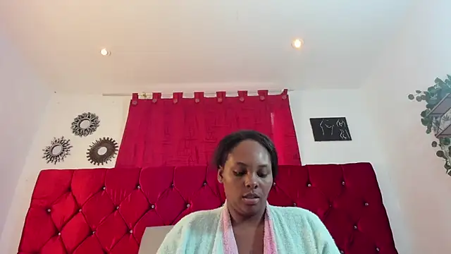 Snapshot of harleyevaans chatting on March 2025 12:20:01 PM harleyevaans online show from March 2025 12:20:01 PM