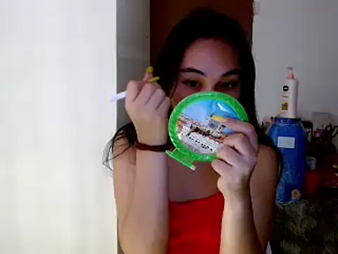 Snapshot of SweetLilly_18 chatting on January 2025 11:55:01 AM SweetLilly 18 online show from January 2025 11:55:01 AM