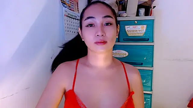 Snapshot of SweetLilly_18 chatting on September 2025 02:08:01 PM SweetLilly 18 online show from September 2025 02:08:01 PM