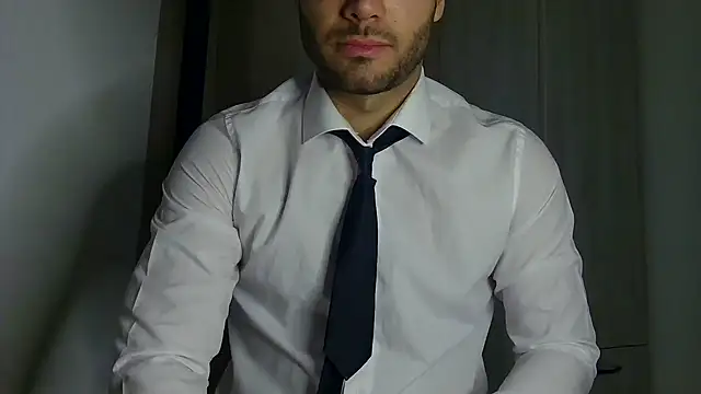 Justynn1 online show from May 2026 09:44:02 PM