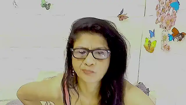 IndianAllure online show from November 2025 06:03:01 AM