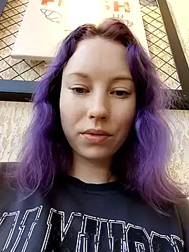 Snapshot of Frost_foxy chatting on February 2025 07:07:01 AM Frost foxy online show from February 2025 07:07:01 AM