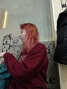 Snapshot of Frost_foxy chatting on November 2025 03:10:02 AM Frost foxy online show from November 2025 03:10:02 AM