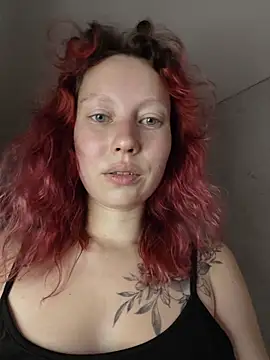 Snapshot of Frost_foxy chatting on December 2025 05:59:01 AM Frost foxy online show from December 2025 05:59:01 AM