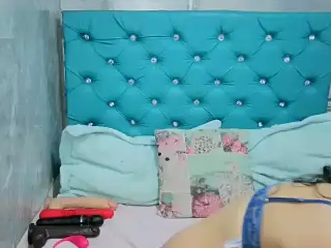 MAARYMOON online show from February 2025 10:56:02 AM