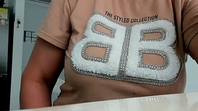 SexyCaitlynHot online show from November 2025 03:57:01 PM