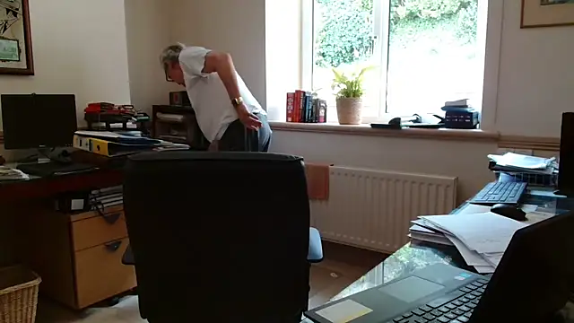 Snapshot of alan_inlondon chatting on May 2026 09:50:02 AM alan inlondon online show from May 2026 09:50:02 AM