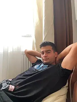 Snapshot of Ffhdr chatting on November 2025 12:40:02 PM Ffhdr online show from November 2025 12:40:02 PM