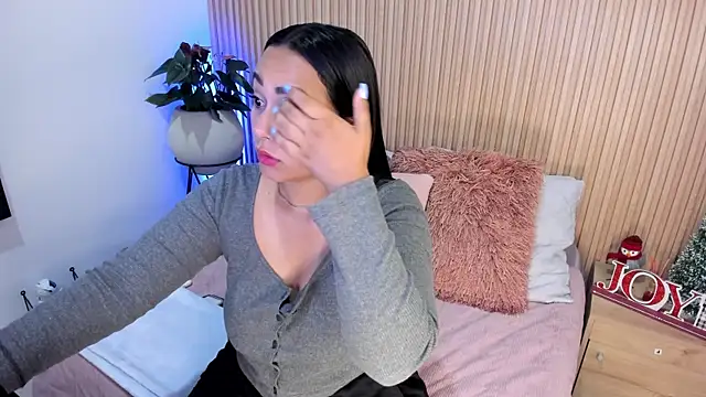 AMELIE xx online show from December 2024 01:24:02 PM