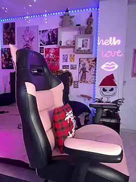 Snapshot of may_aceros chatting on December 2024 03:40:01 AM may aceros online show from December 2024 03:40:01 AM