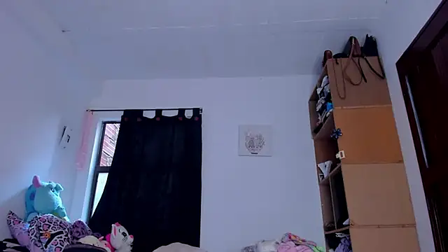 Snapshot of AlondraDiossa03 chatting on October 2025 07:40:01 PM AlondraDiossa03 online show from October 2025 07:40:01 PM