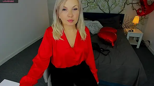 Abby Moore  online show from February 2025 05:14:02 AM